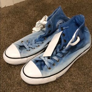 Converse all star hi tops.